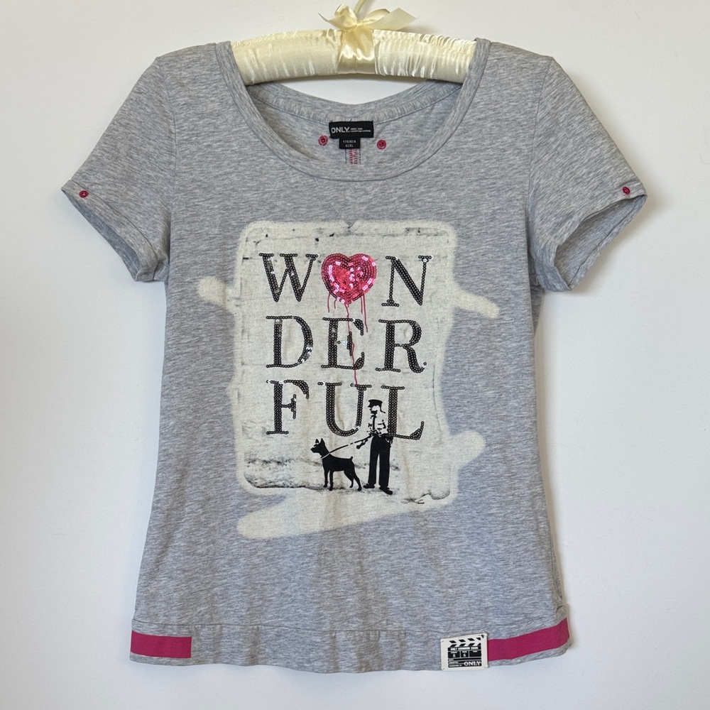 ‘Only’  European Styling Gray T-Shirt with Pink Graphic in Sequins!